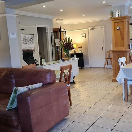 Hurtwood Hotel Peaslake Εξωτερικό φωτογραφία