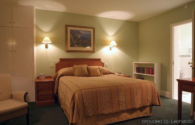 Hurtwood Hotel Peaslake Δωμάτιο φωτογραφία